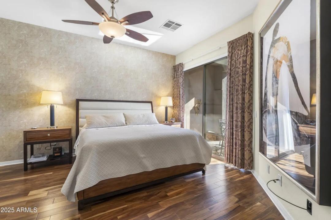 Real Estate Picture 17