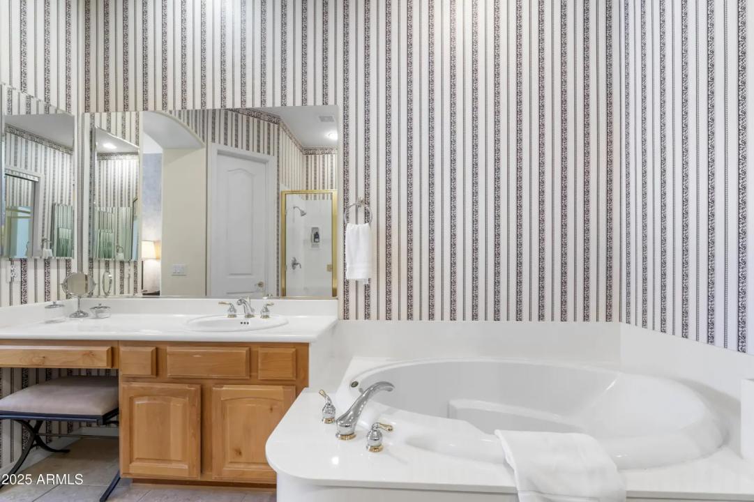 Real Estate Picture 23