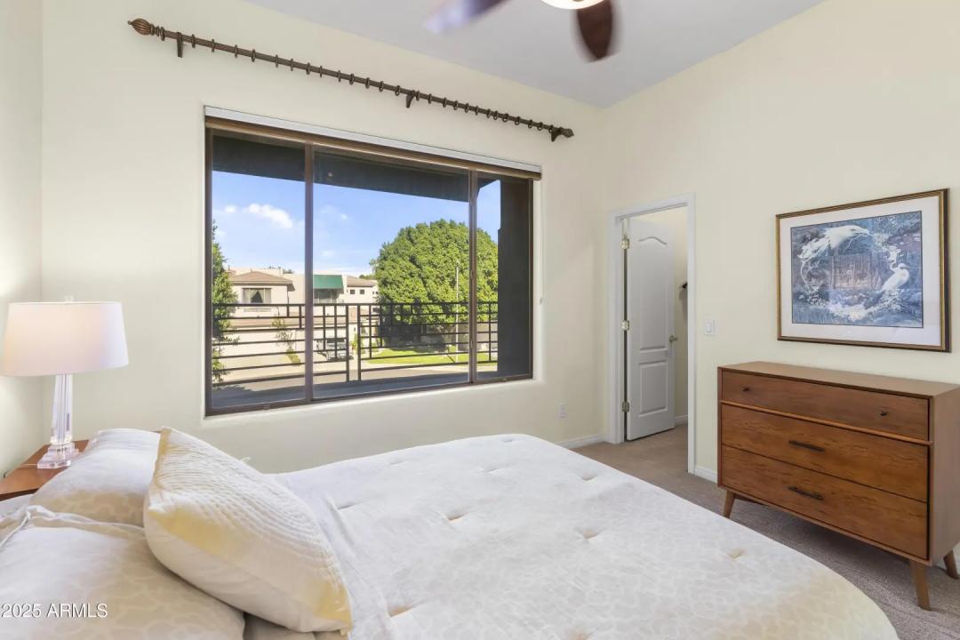 Real Estate Picture 32