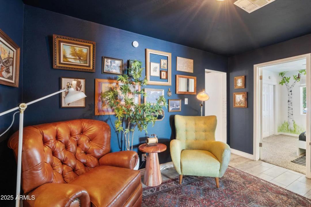 Real Estate Picture 15