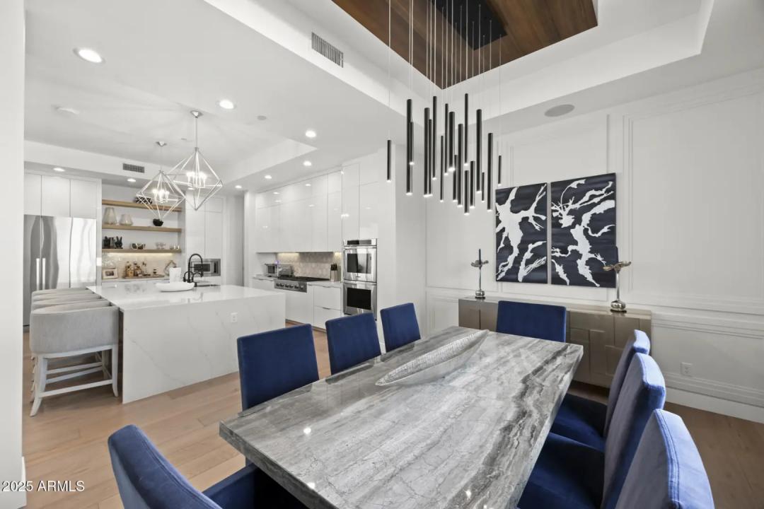 Real Estate Picture 12