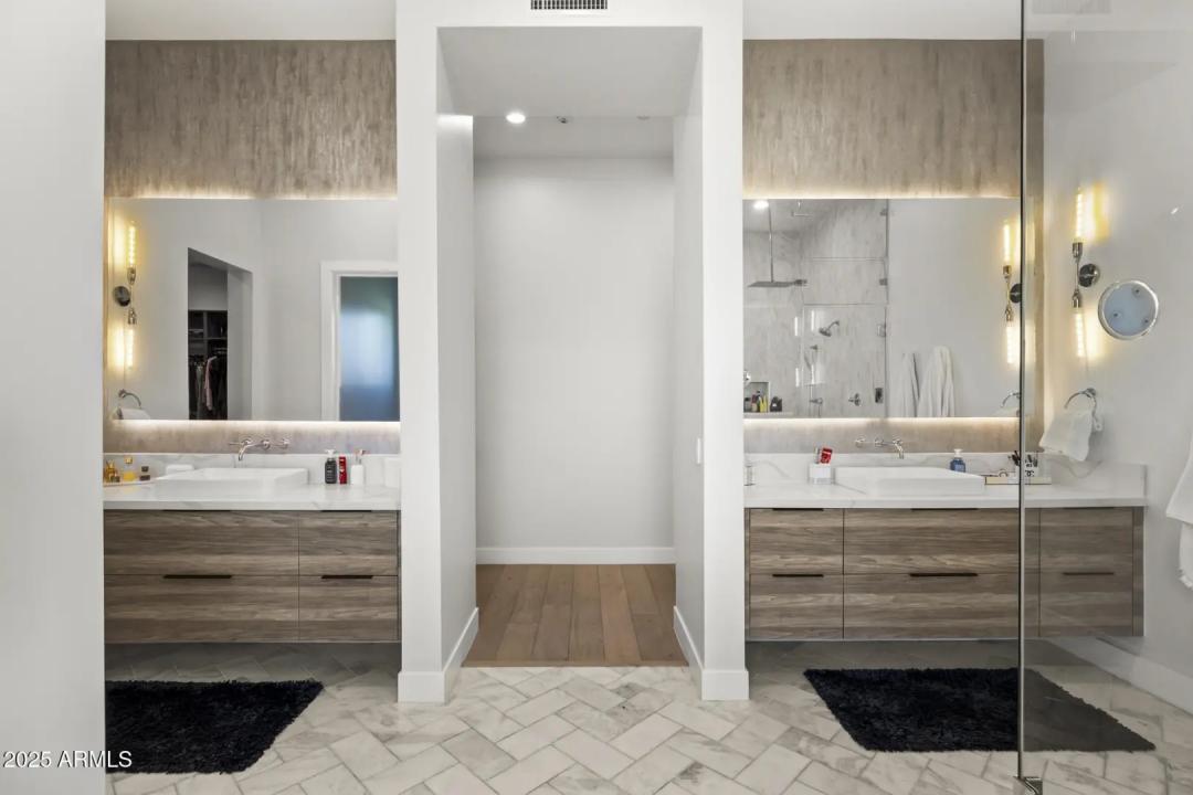 Real Estate Picture 18