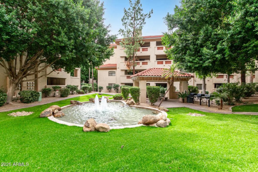 5104 N 32ND Street 332 Phoenix AZ 85018