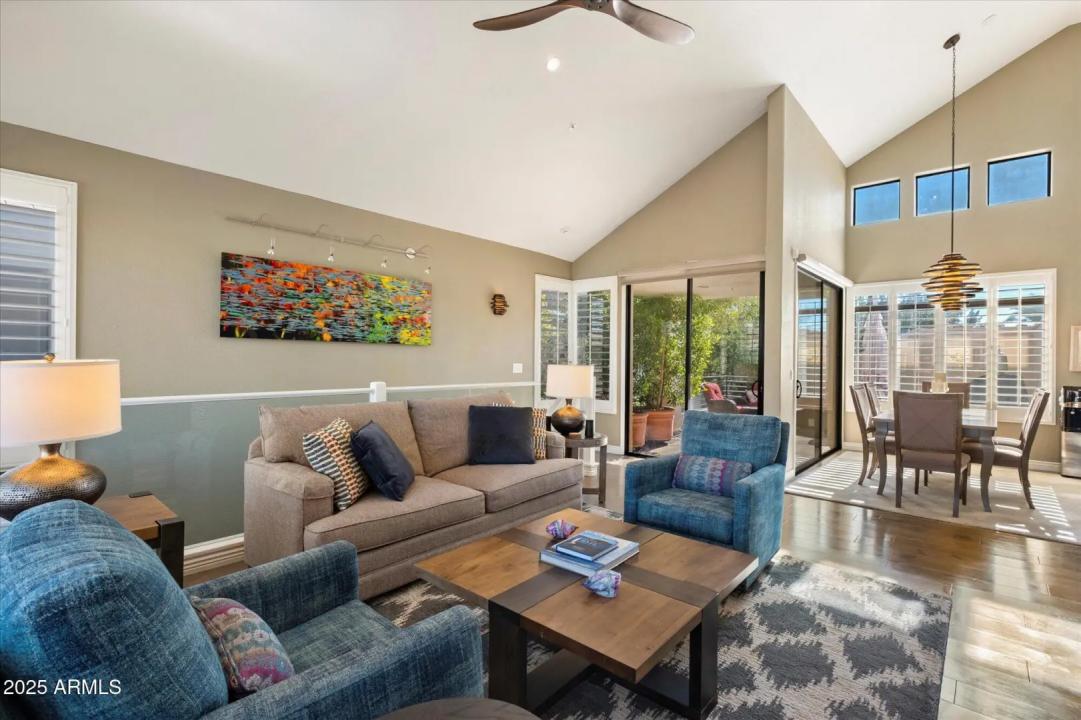 Real Estate Picture 3