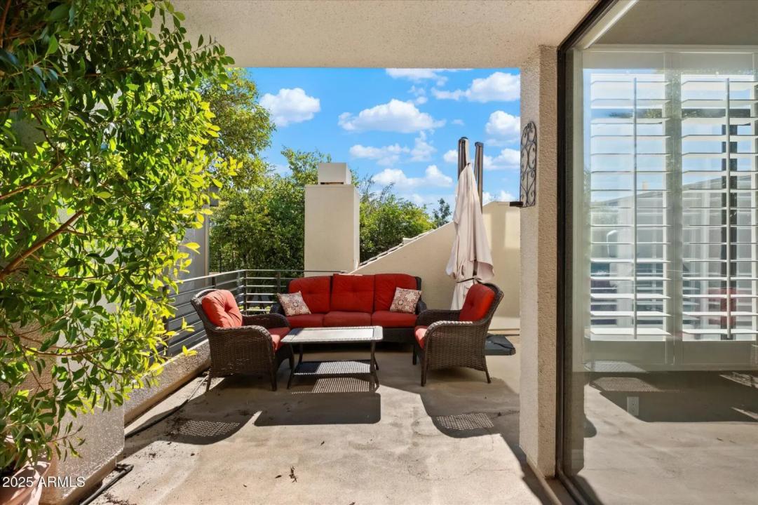 Real Estate Picture 19