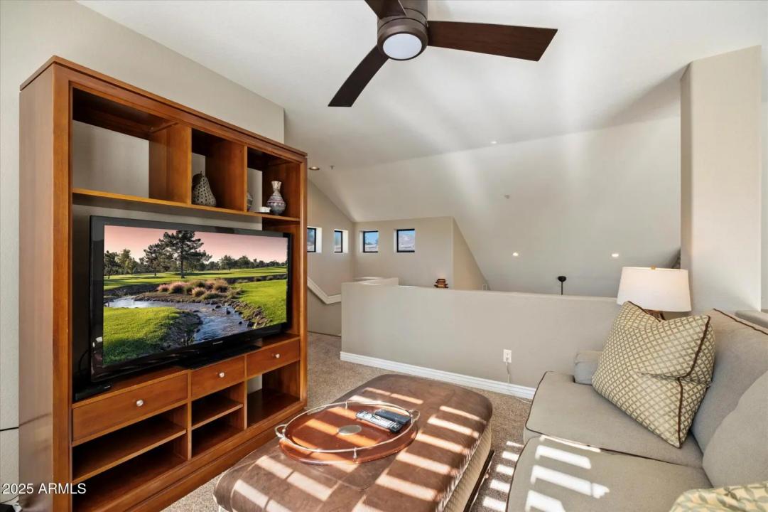 Real Estate Picture 17