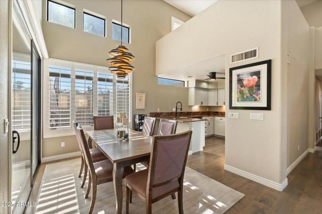 Real Estate Picture 7