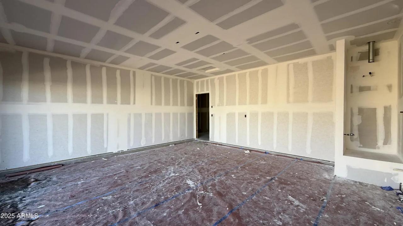 Real Estate Picture 13