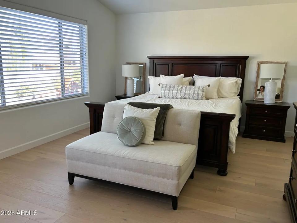 Real Estate Picture 3