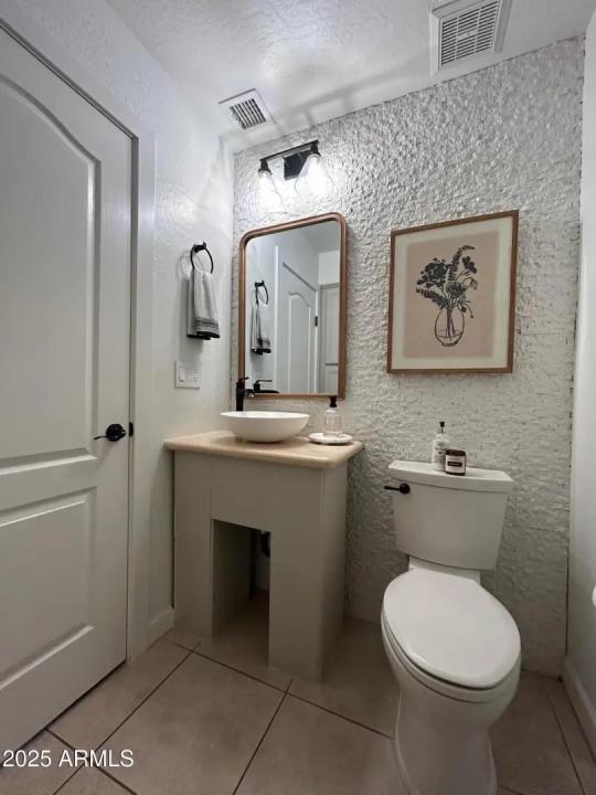 Real Estate Picture 12