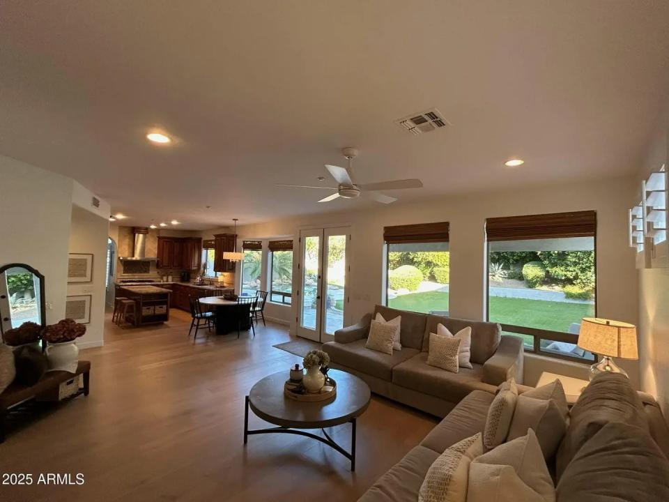 Real Estate Picture 7