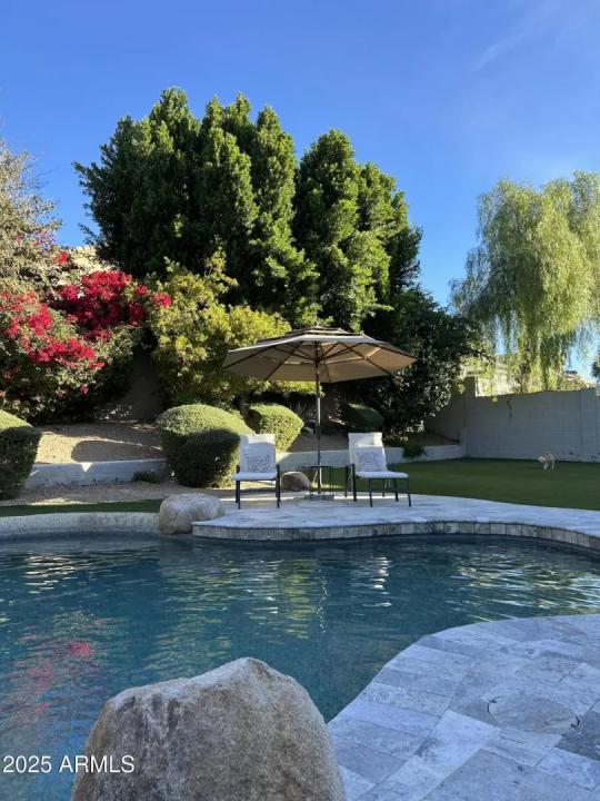 Real Estate Picture 14