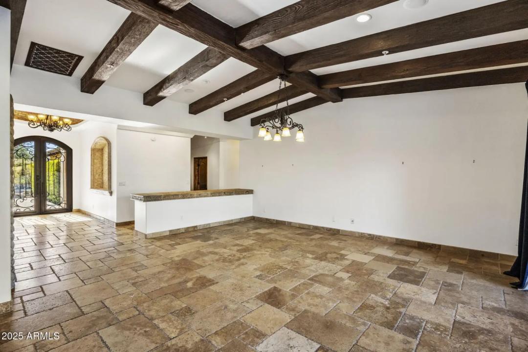 Real Estate Picture 25