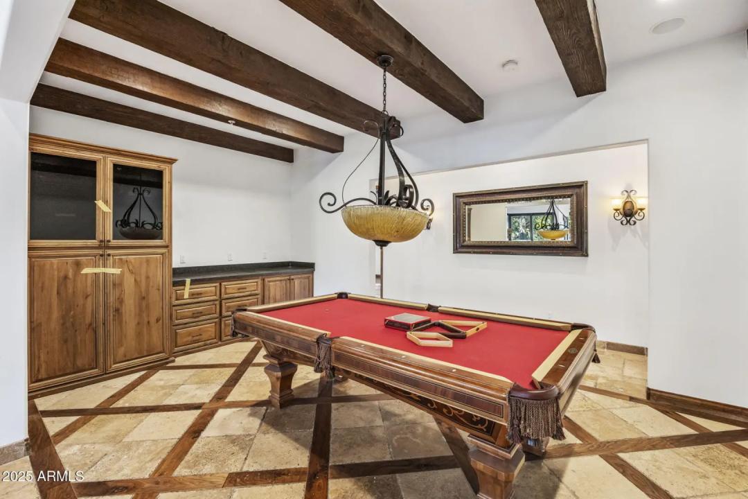 Real Estate Picture 33