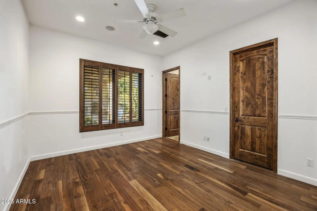 Real Estate Picture 34