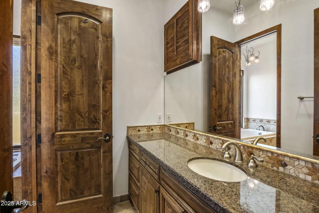 Real Estate Picture 37