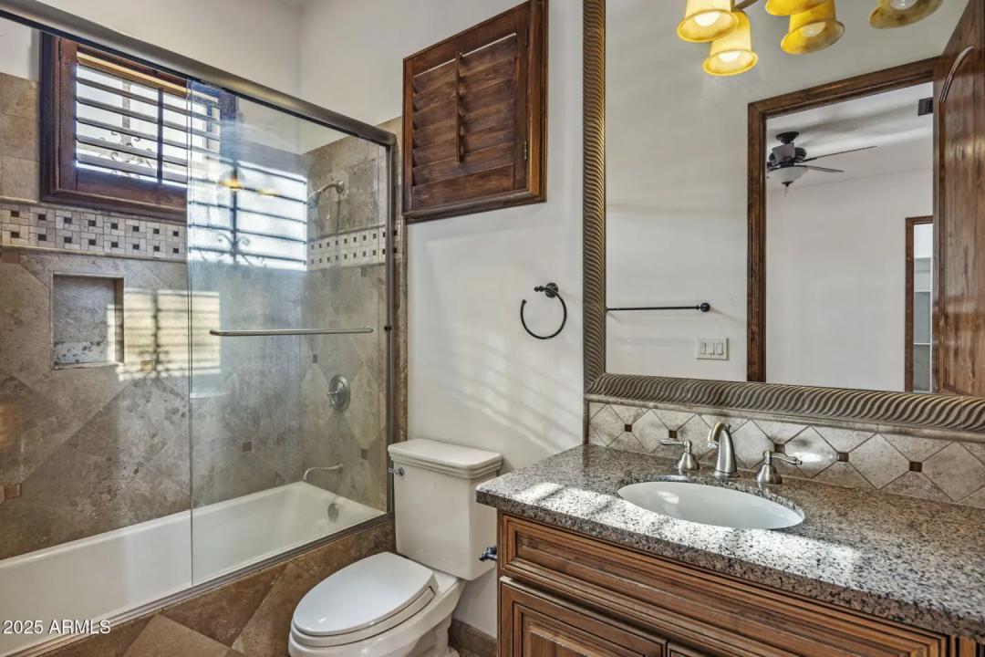 Real Estate Picture 42