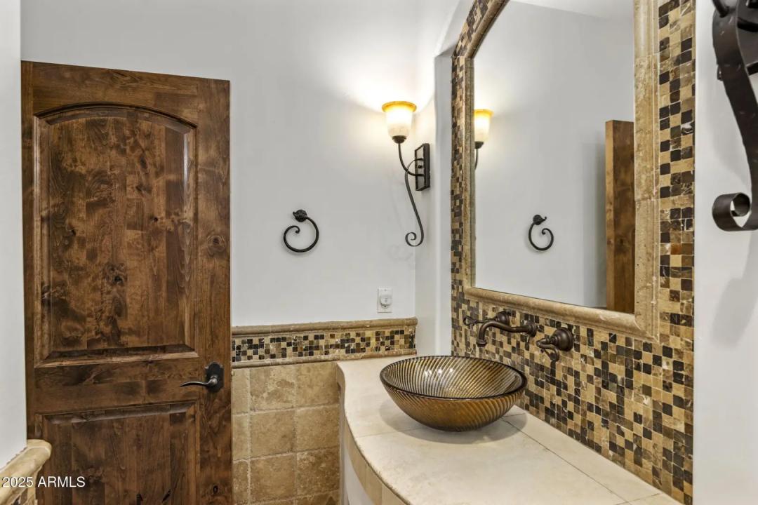 Real Estate Picture 44