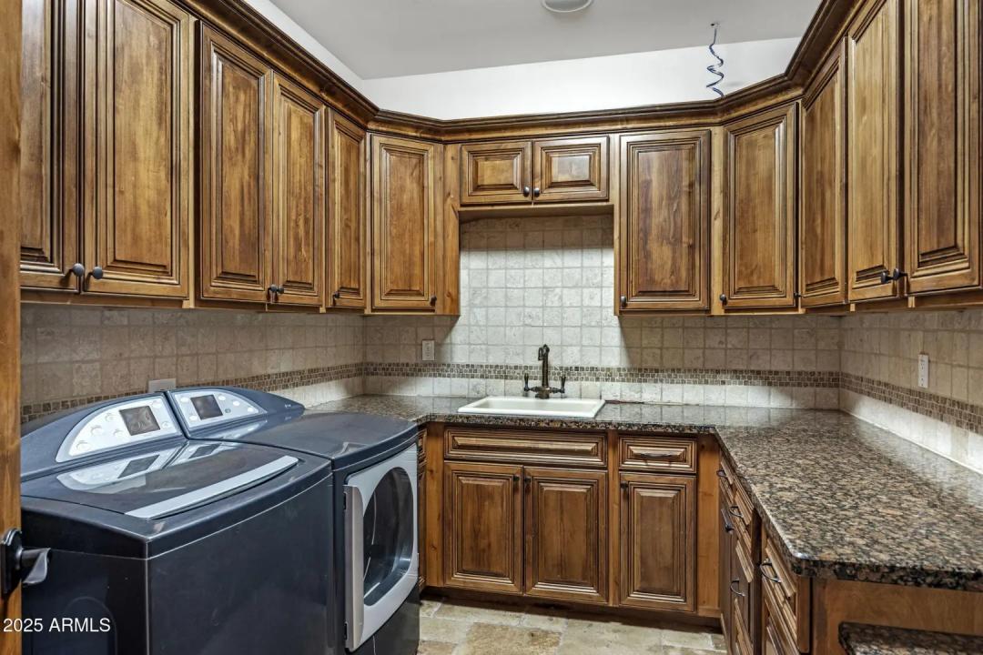 Real Estate Picture 45