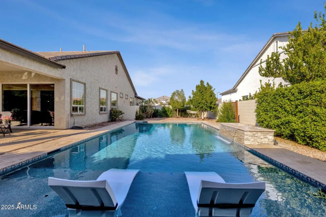 Real Estate Picture 40