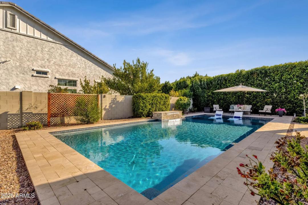 Real Estate Picture 42