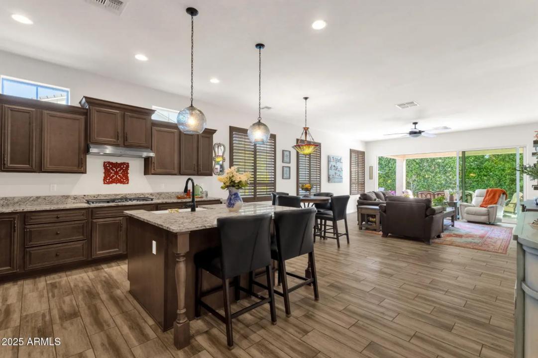 Real Estate Picture 2