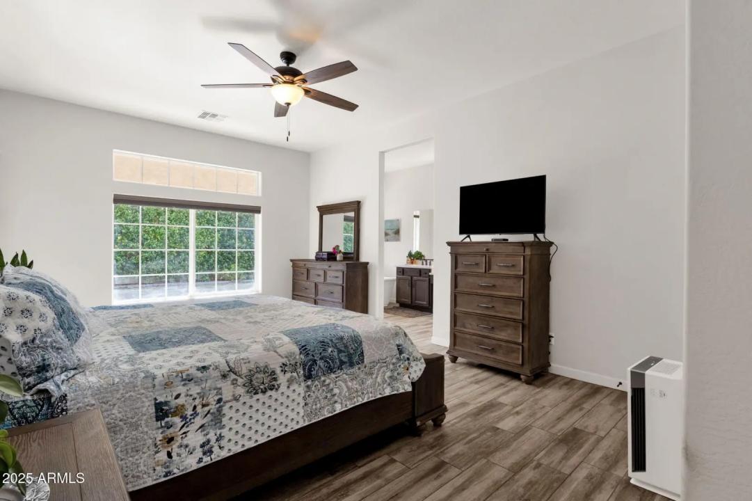 Real Estate Picture 29