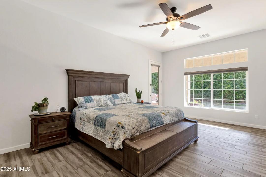 Real Estate Picture 30