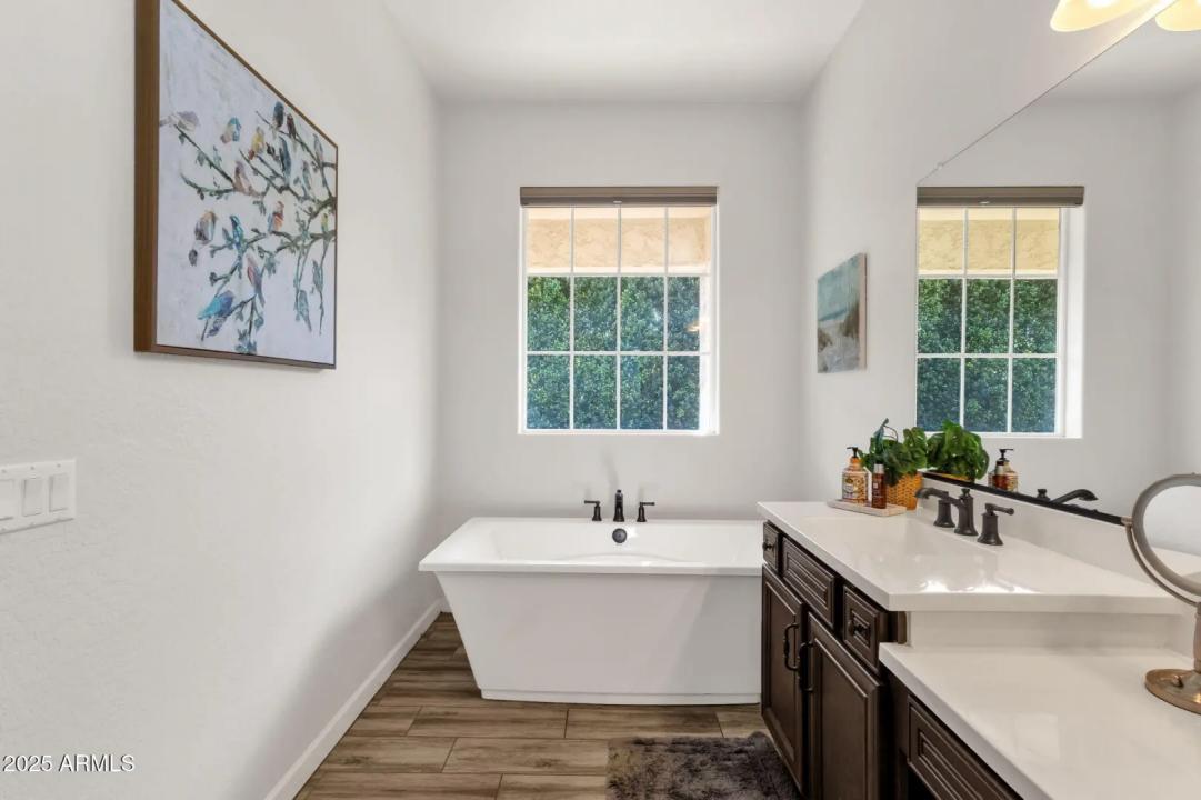 Real Estate Picture 32