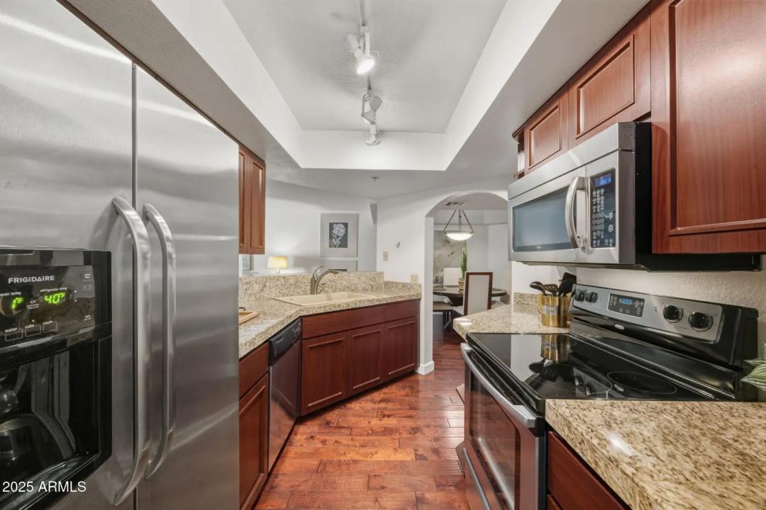 Real Estate Picture 13