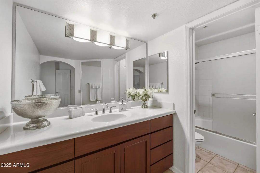 Real Estate Picture 19