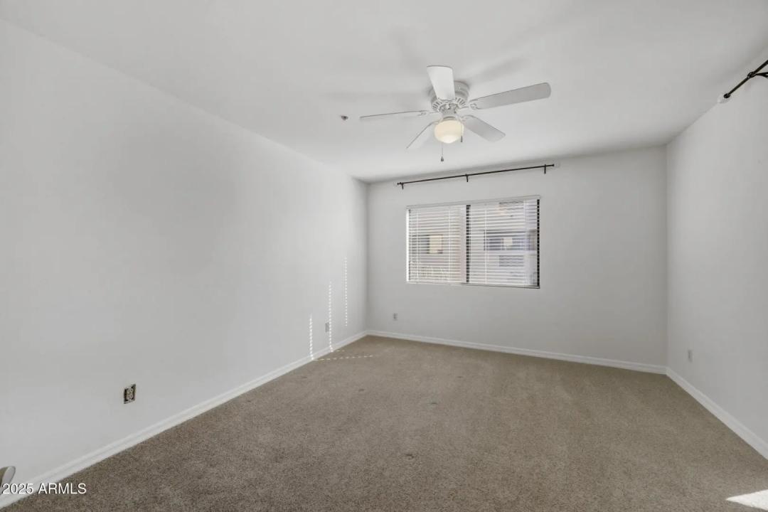 Real Estate Picture 22