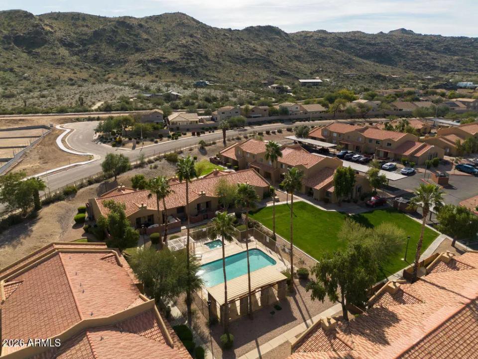 Real Estate Picture 2