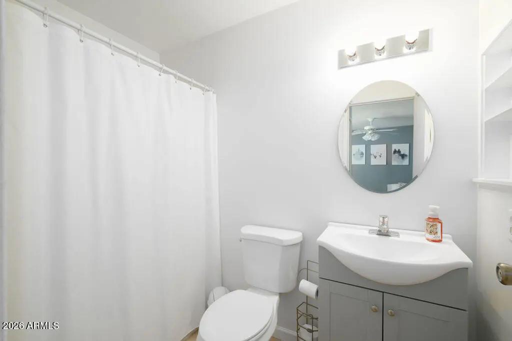 Real Estate Picture 12