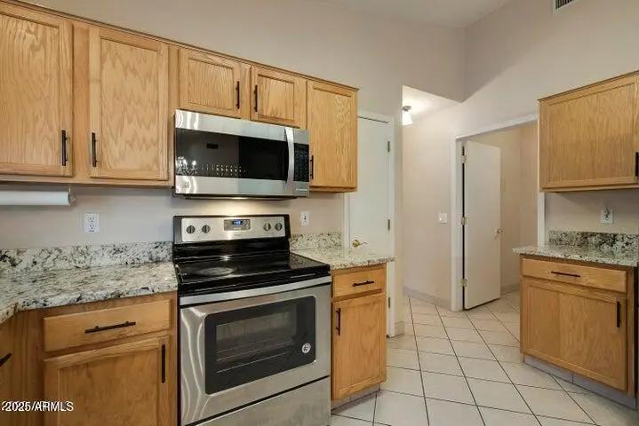 Real Estate Picture 7