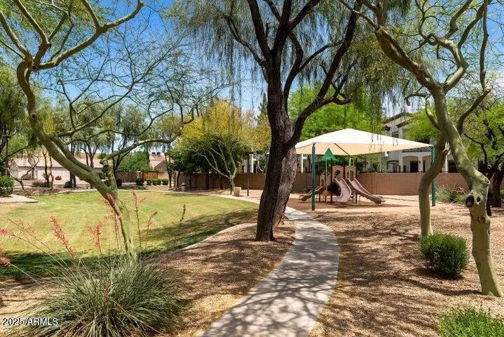 Real Estate Picture 20