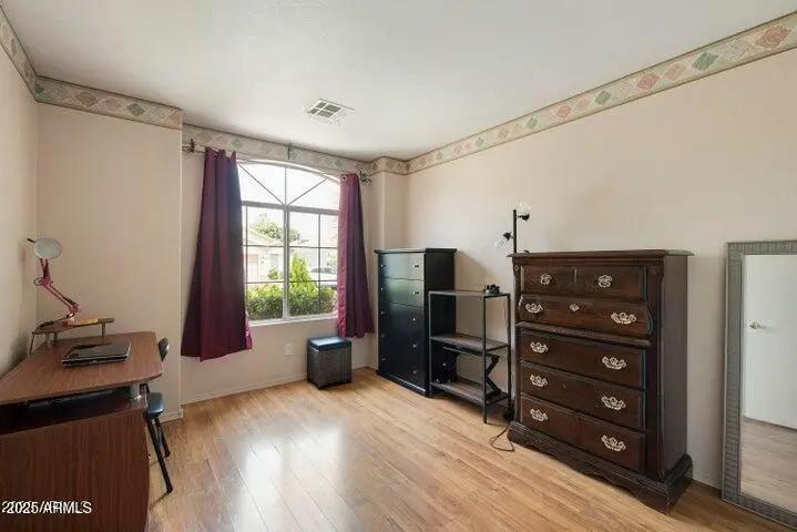 Real Estate Picture 15