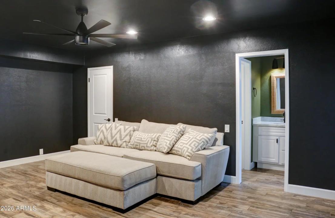 Real Estate Picture 19