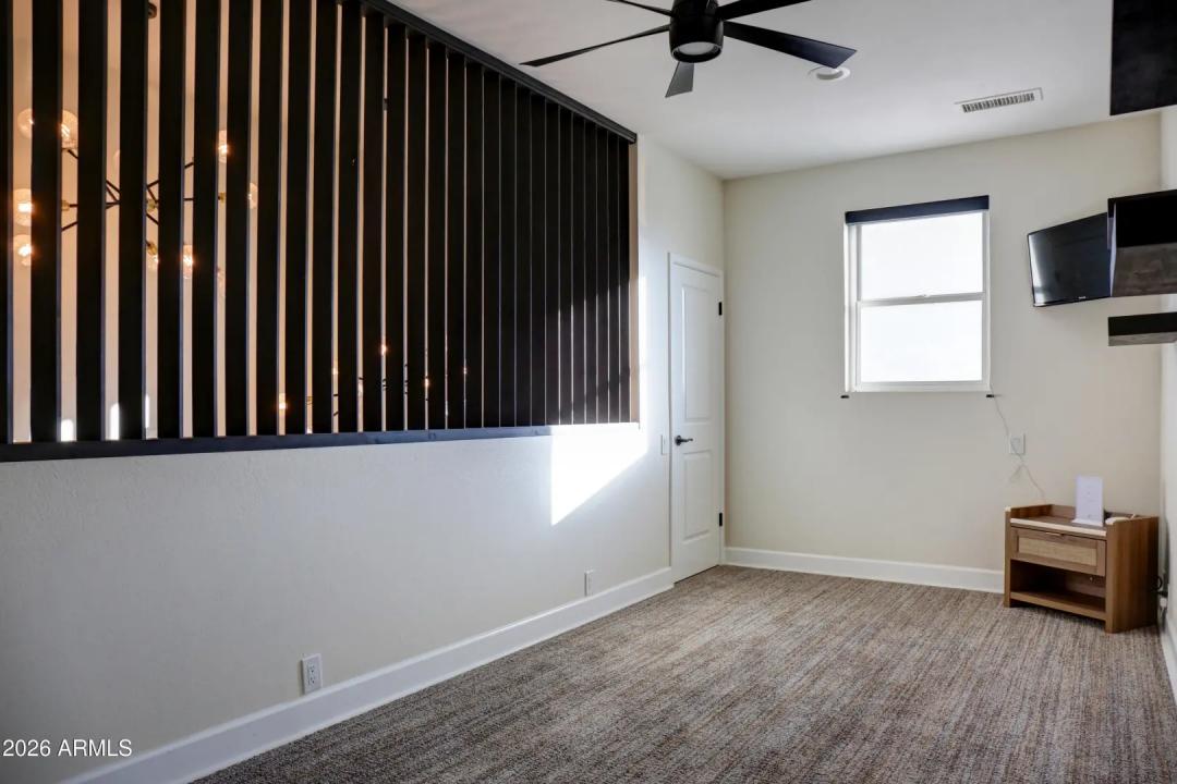 Real Estate Picture 25