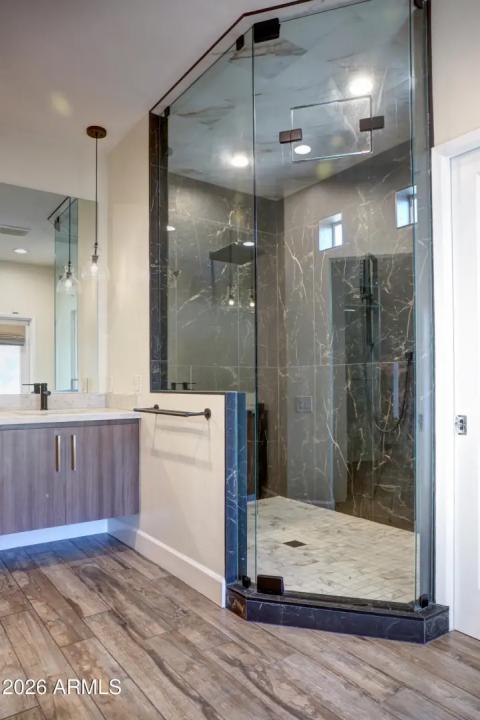 Real Estate Picture 33