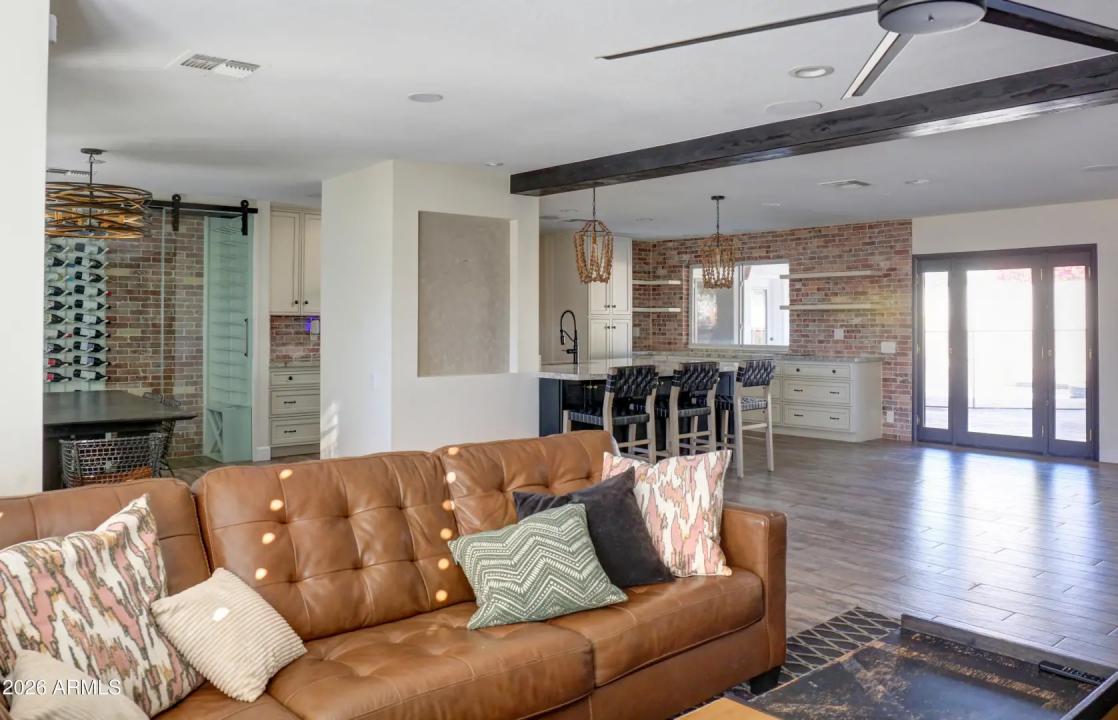 Real Estate Picture 35