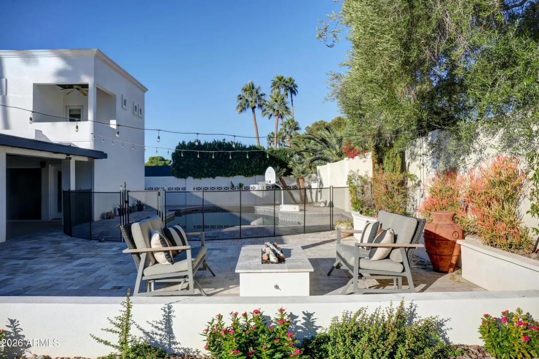 Real Estate Picture 50