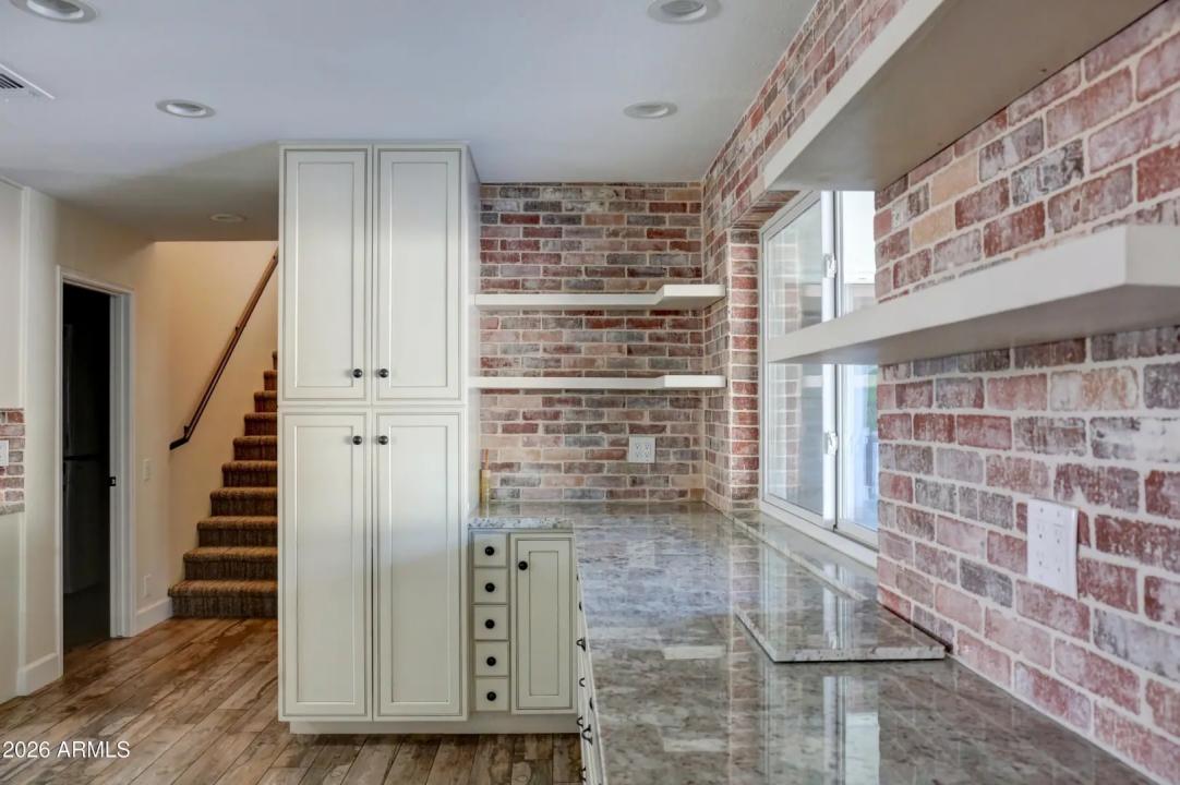 Real Estate Picture 55