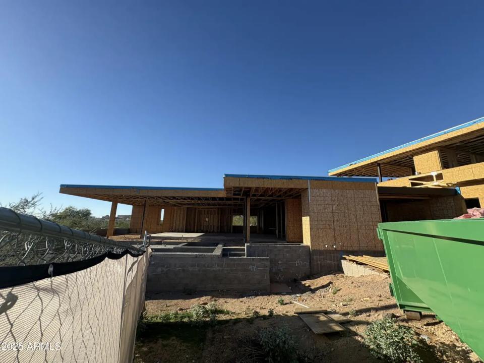 Real Estate Picture 5