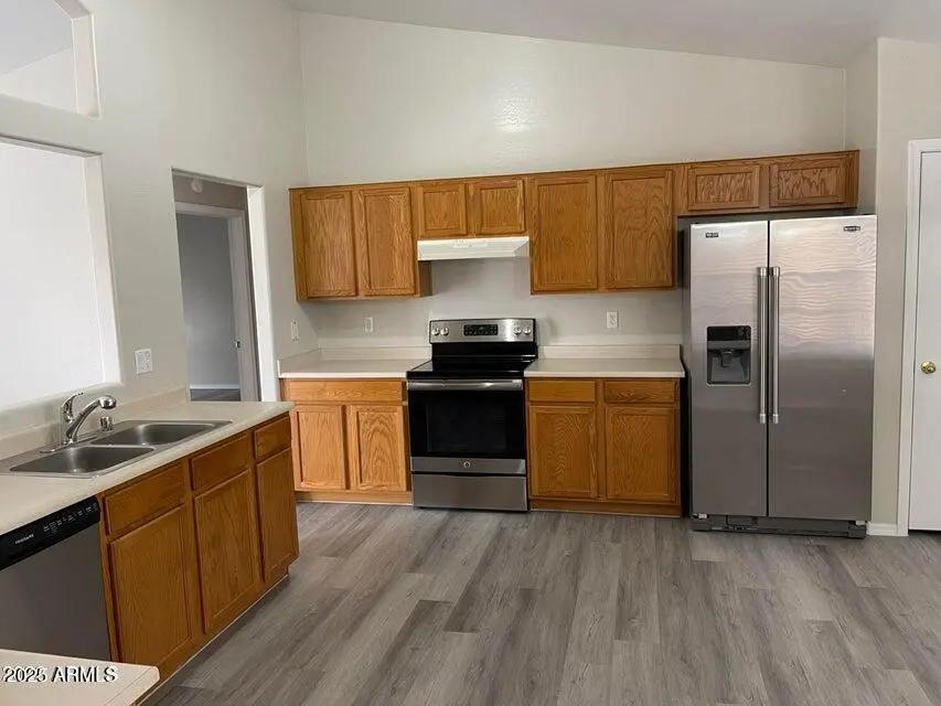 Real Estate Picture 3