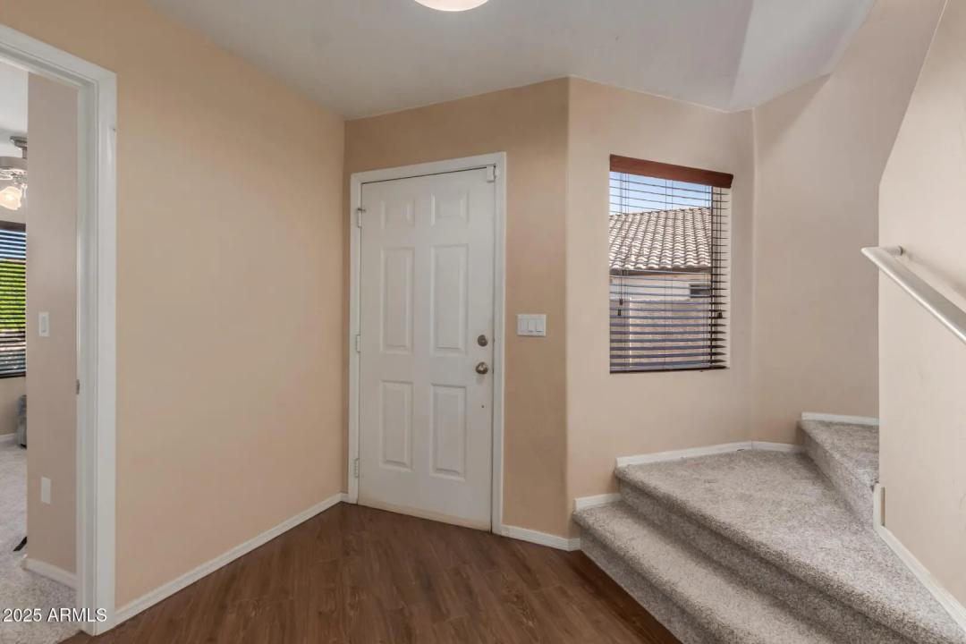 Real Estate Picture 8