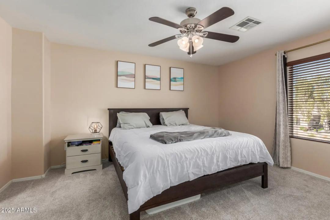 Real Estate Picture 23