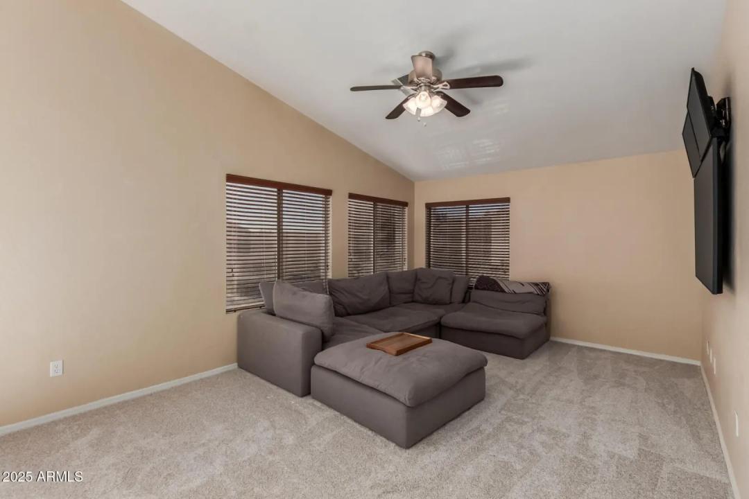 Real Estate Picture 21