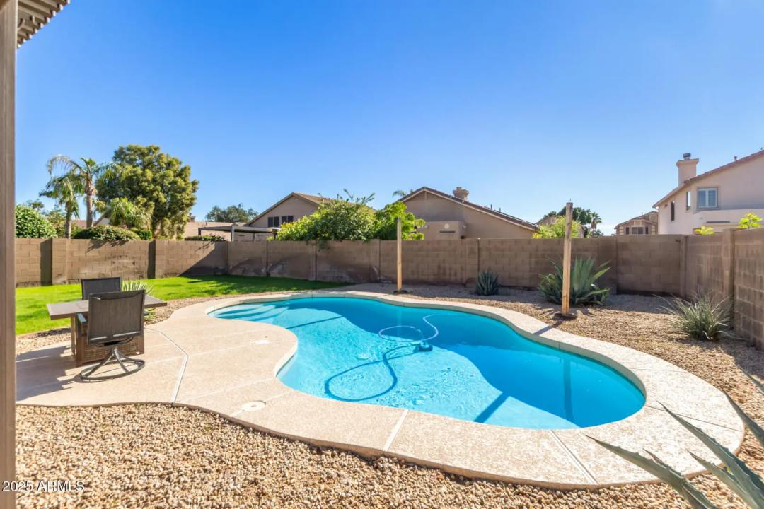 Real Estate Picture 42