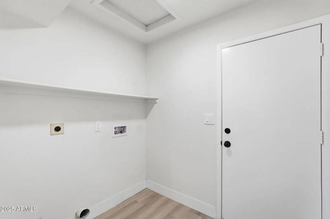 Real Estate Picture 24